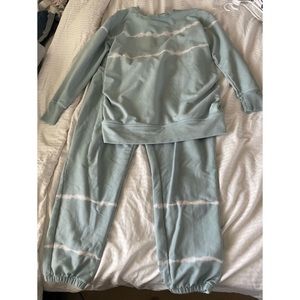 Maternity matching sweatsuit